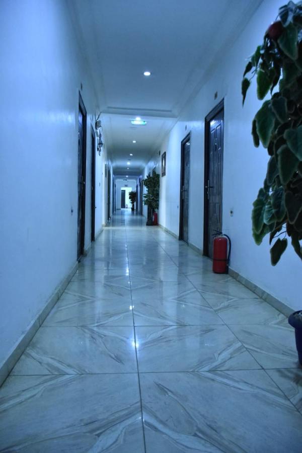 World Class Hotel & Apartments อาบูจา ภายนอก รูปภาพ