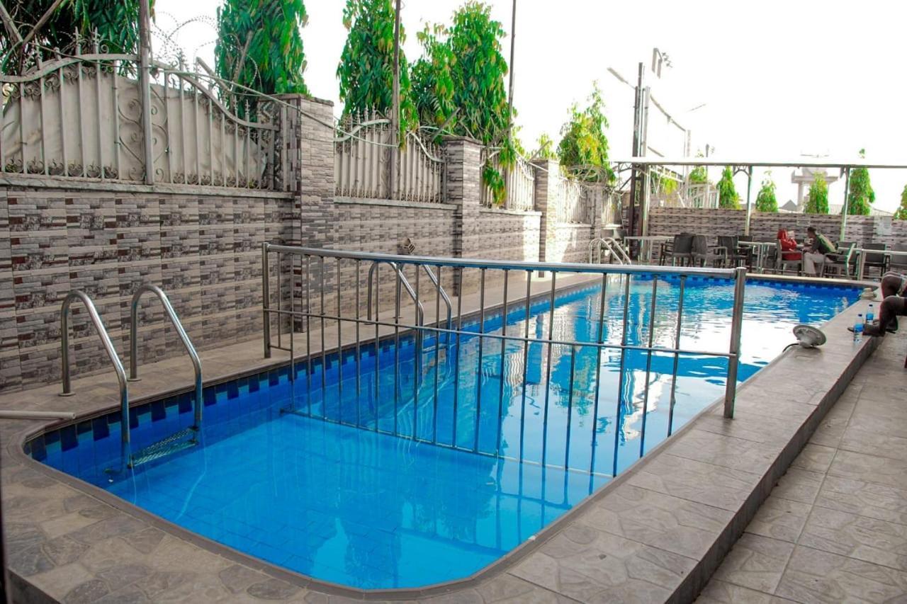 World Class Hotel & Apartments อาบูจา ภายนอก รูปภาพ