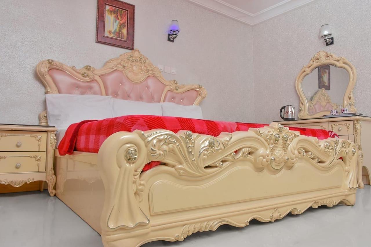 World Class Hotel & Apartments อาบูจา ภายนอก รูปภาพ