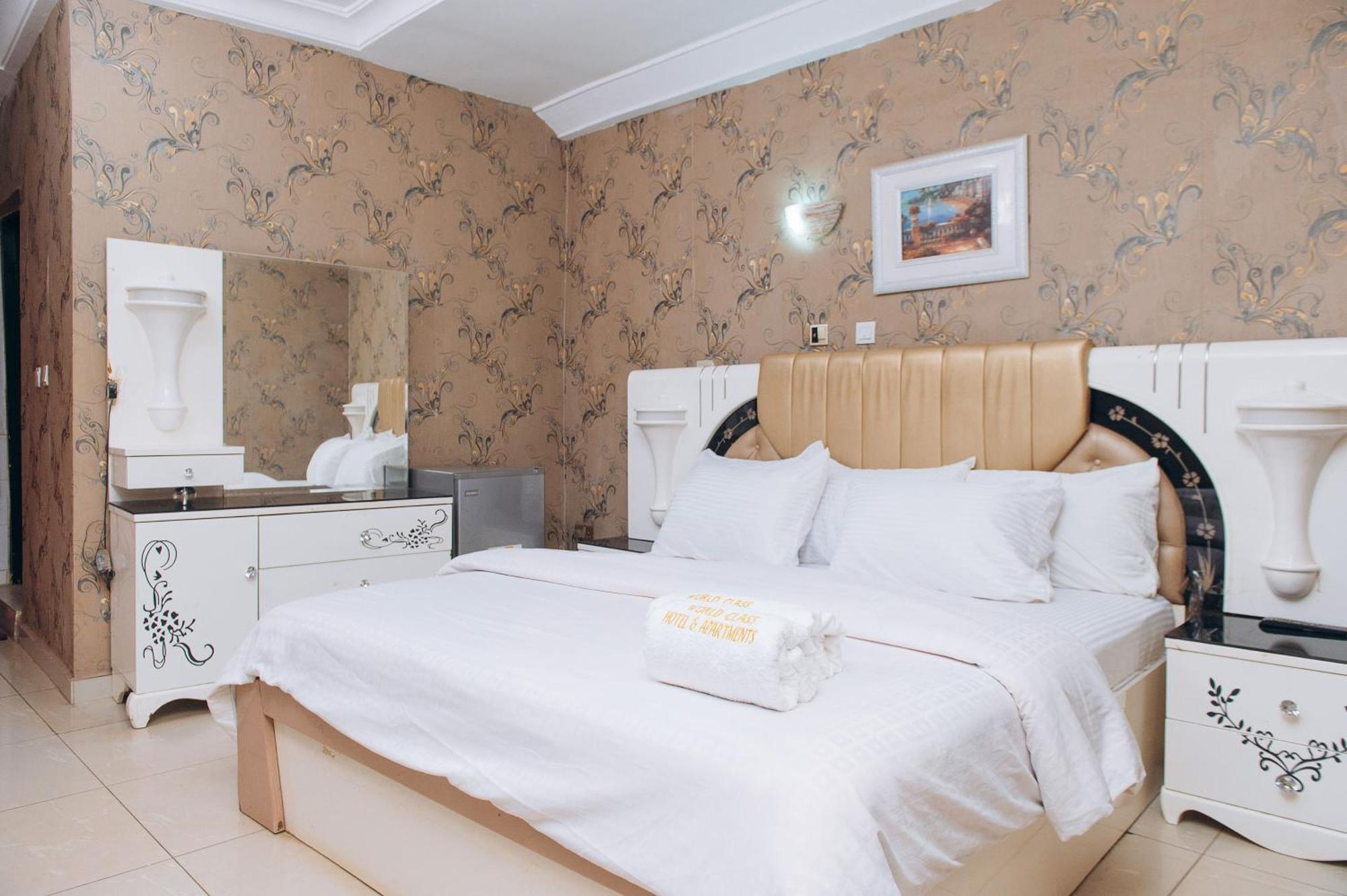 World Class Hotel & Apartments อาบูจา ภายนอก รูปภาพ